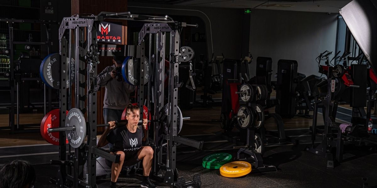 Maximizing Your Workout: The Benefits And Challenges Of Smith Machine Squats